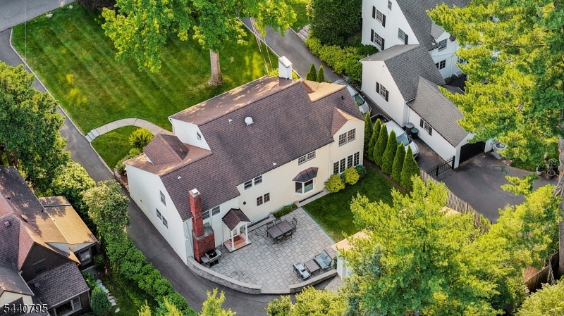 220 Wychwood Road