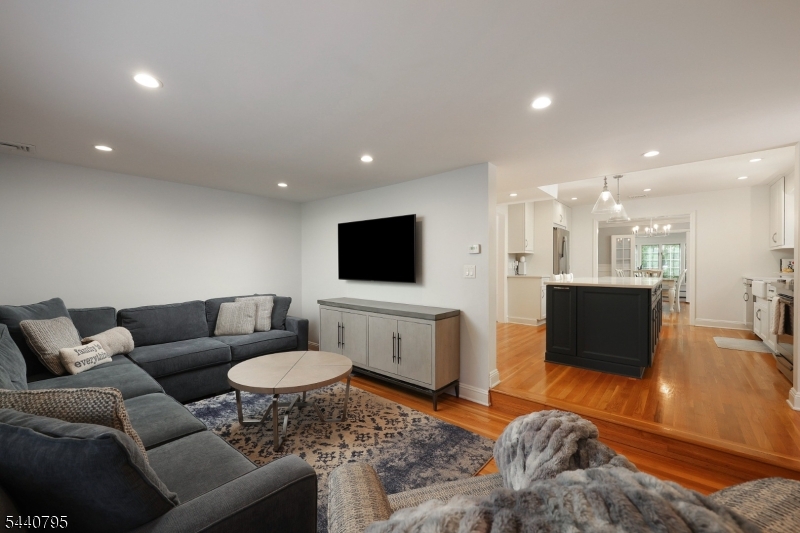 220 Wychwood Road