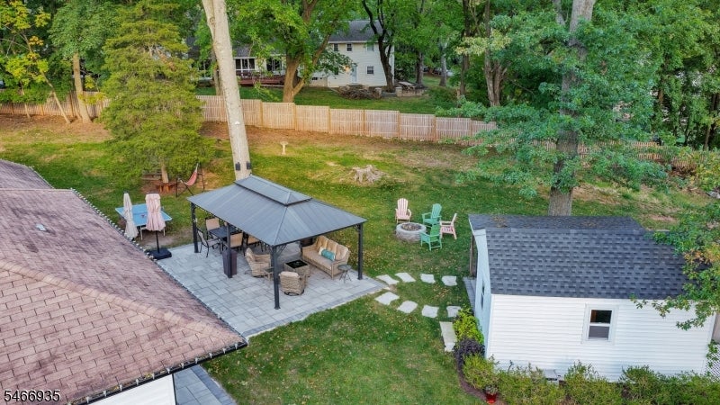 62 Guinard Dr