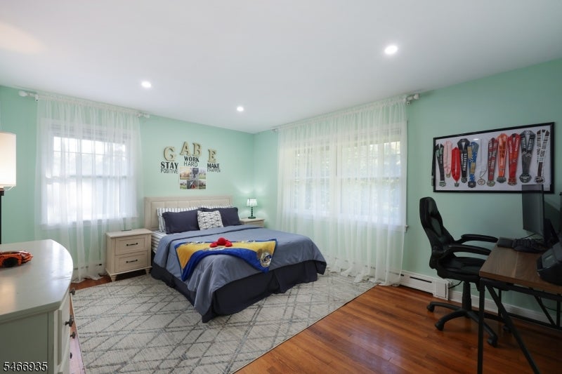 62 Guinard Dr