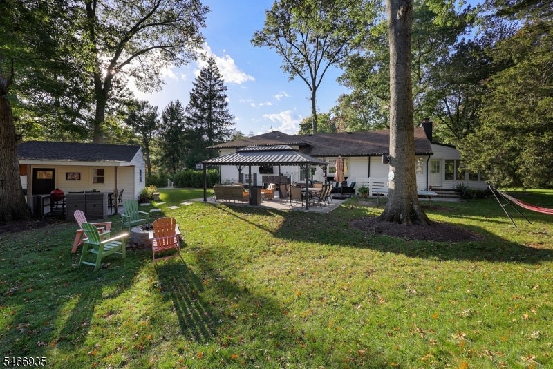 62 Guinard Dr