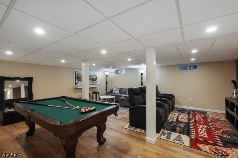 62 Guinard Dr