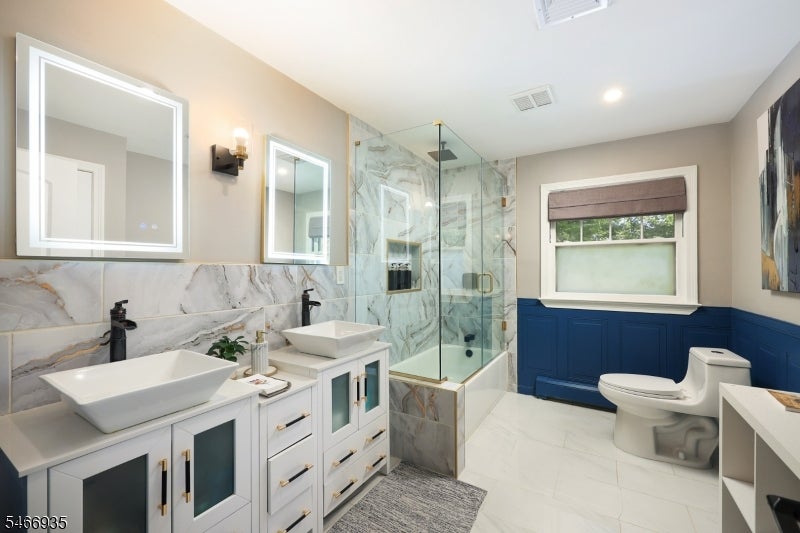 62 Guinard Dr