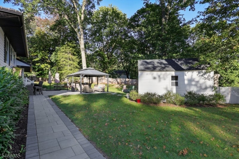 62 Guinard Dr
