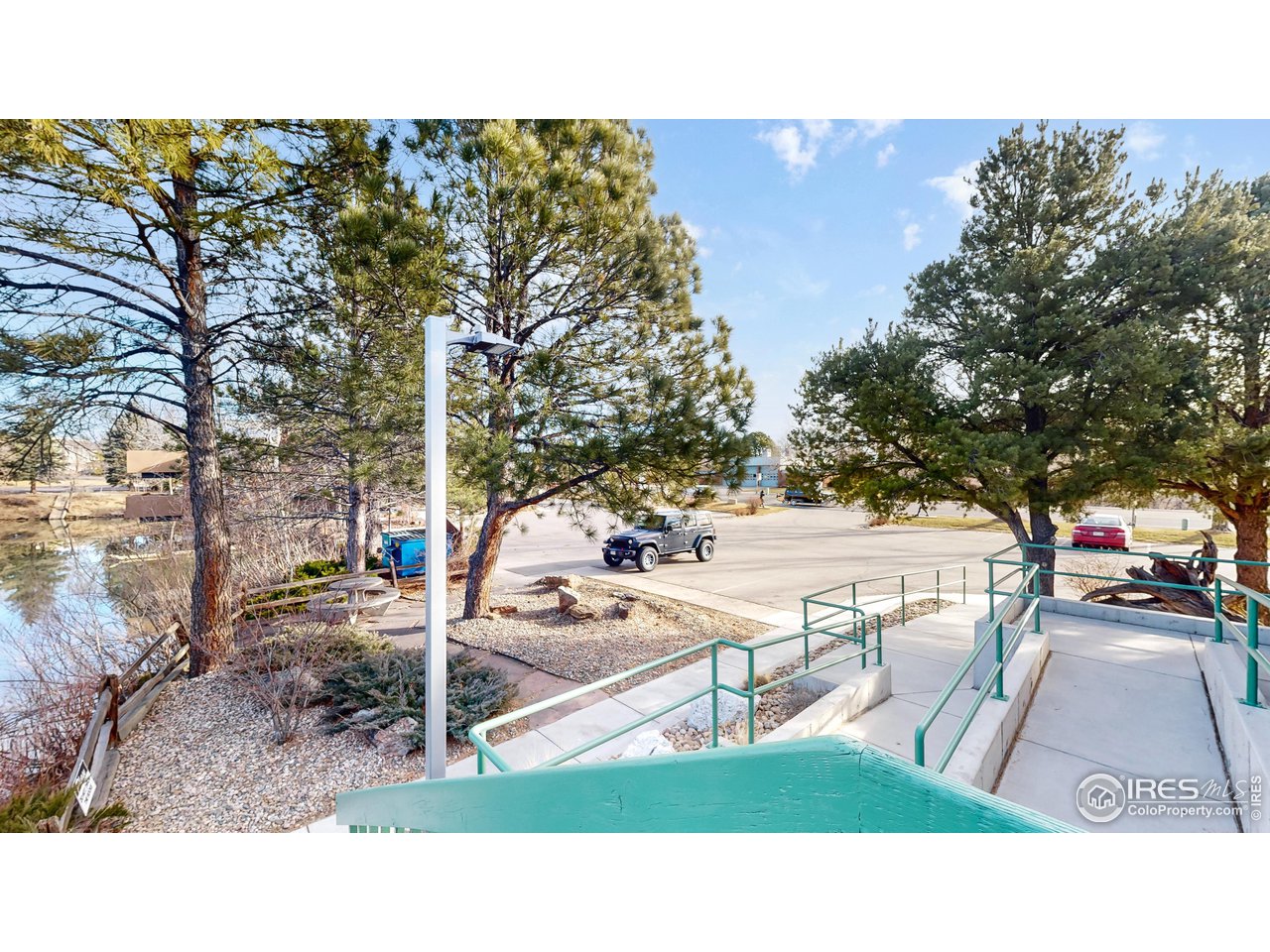 2677 N Taft Ave