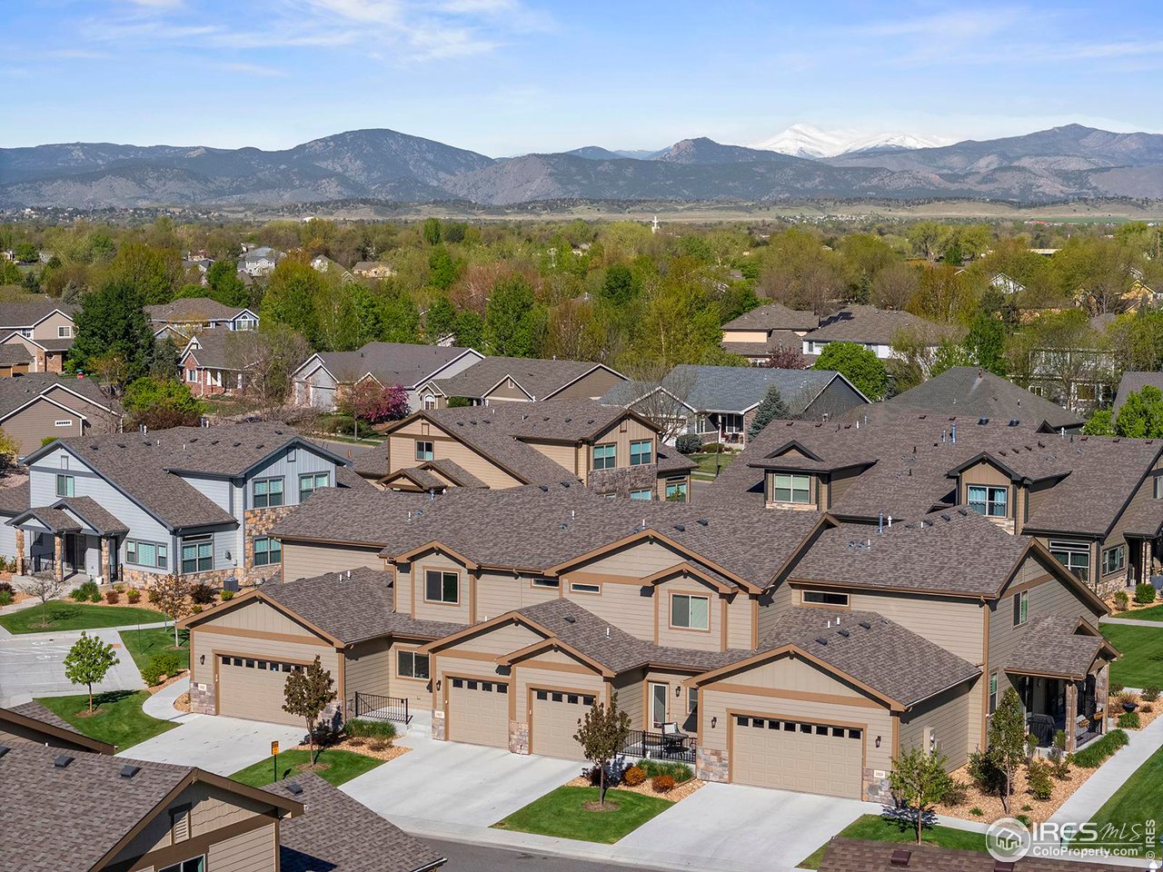 1925 Sunshine Peak Dr