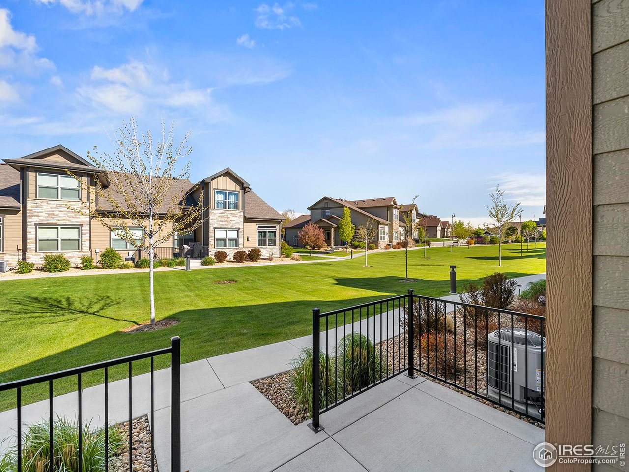 1925 Sunshine Peak Dr