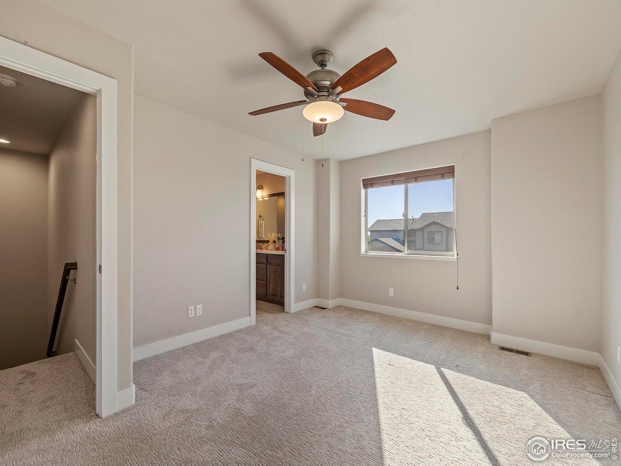 1925 Sunshine Peak Dr