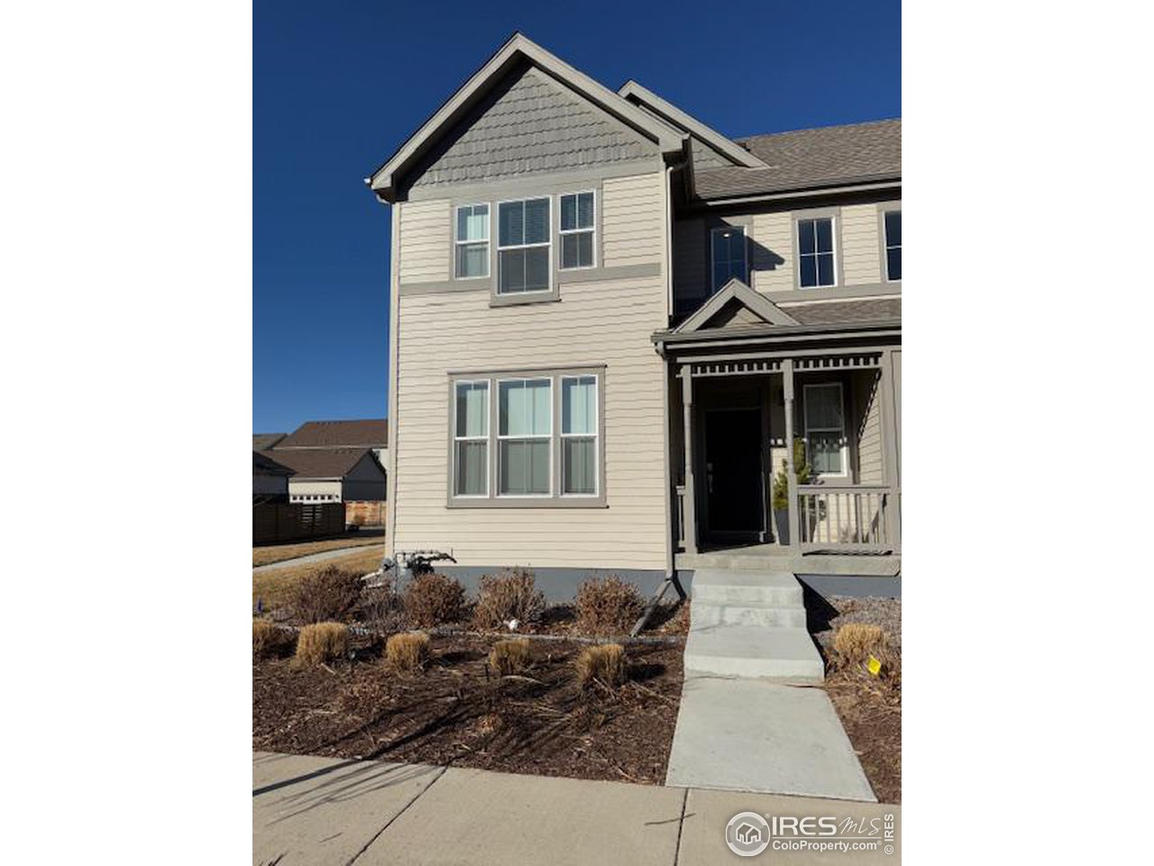 323-335 Zeppelin Way