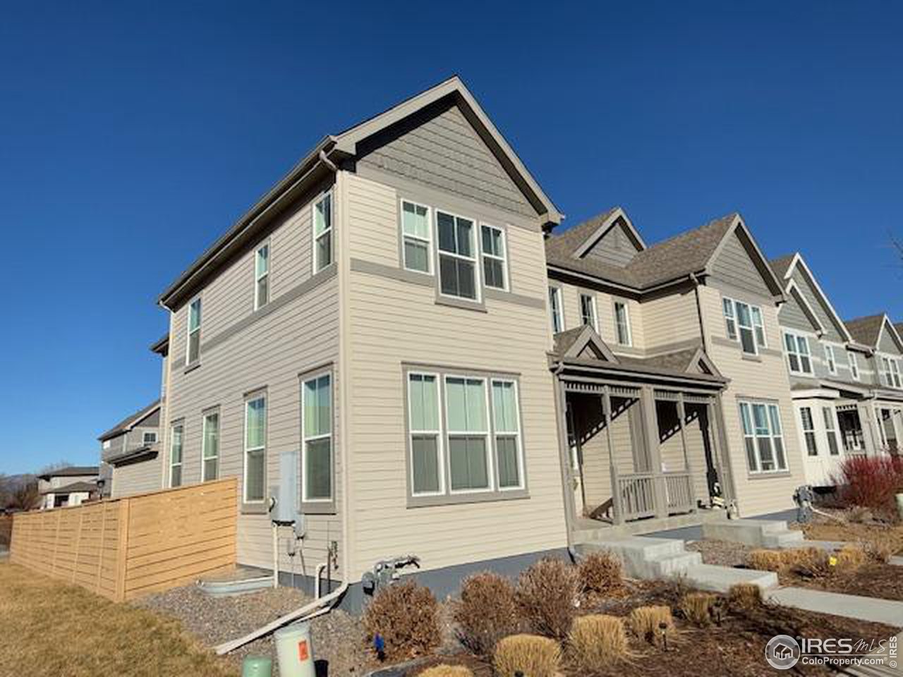 323-335 Zeppelin Way