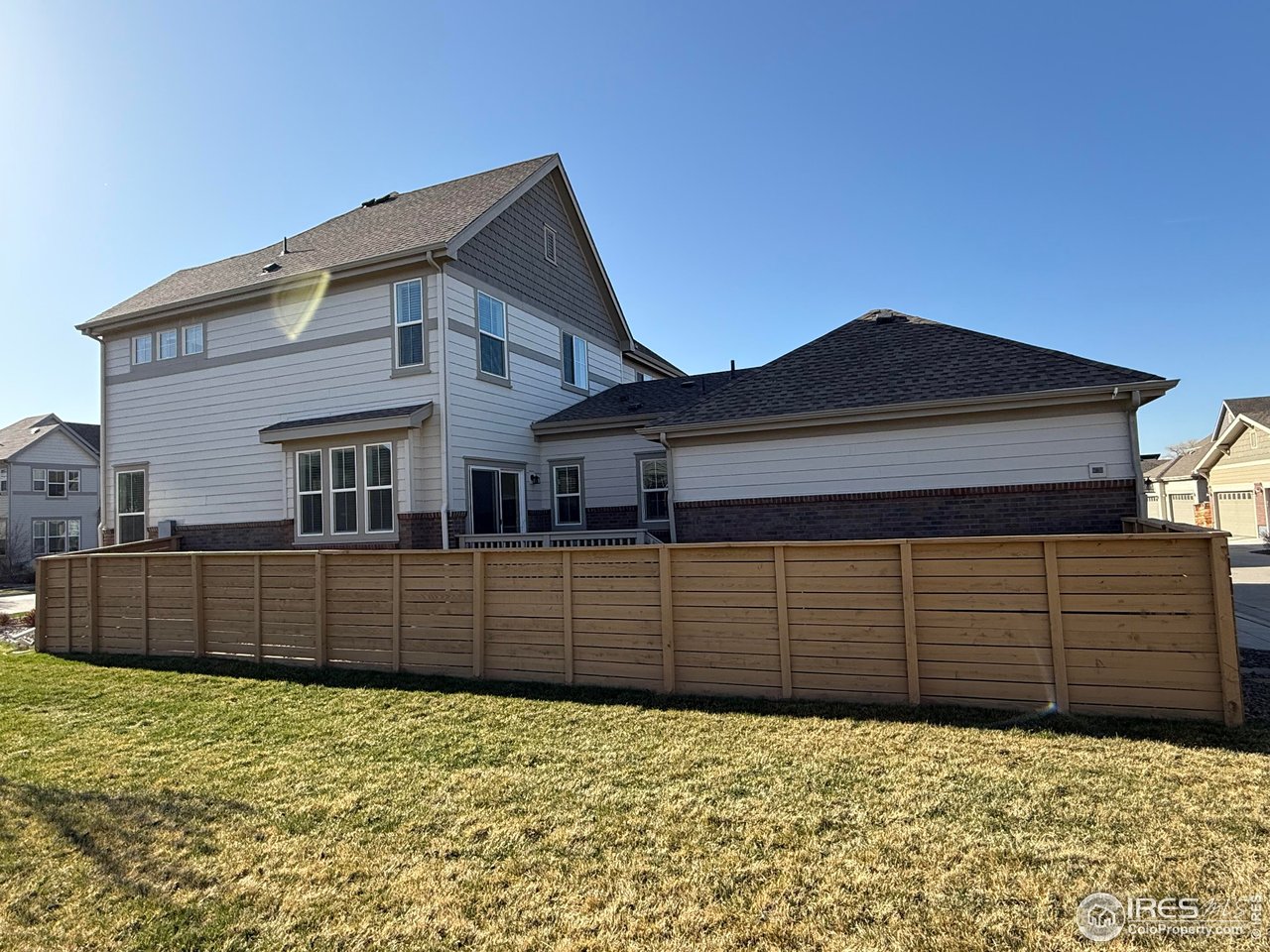 323 Zeppelin Way