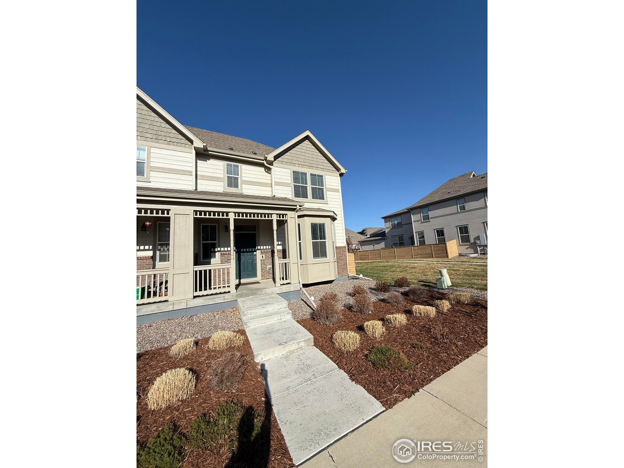 323 Zeppelin Way