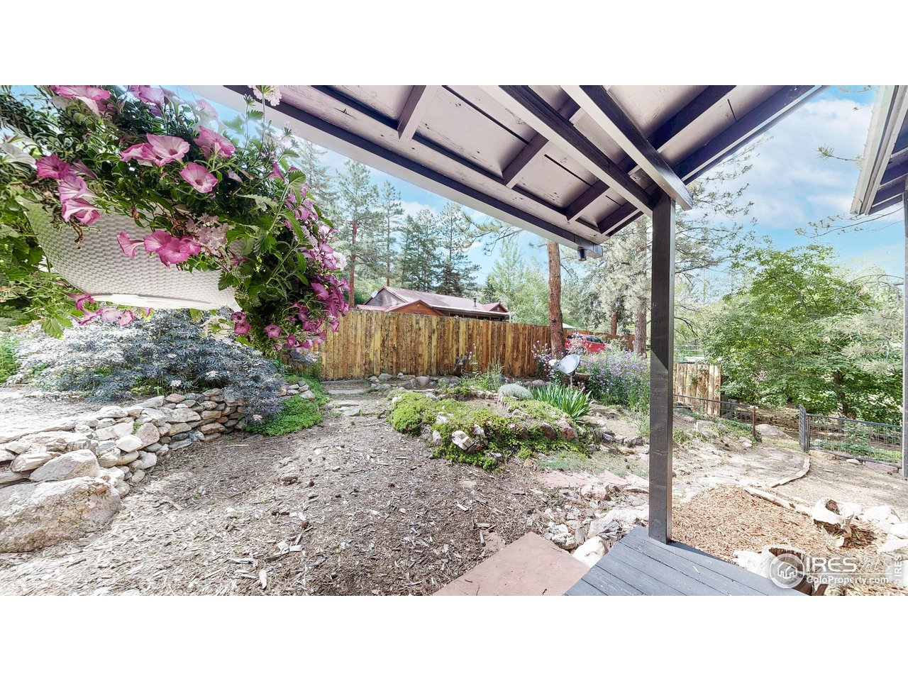 30 Falls Creek Dr