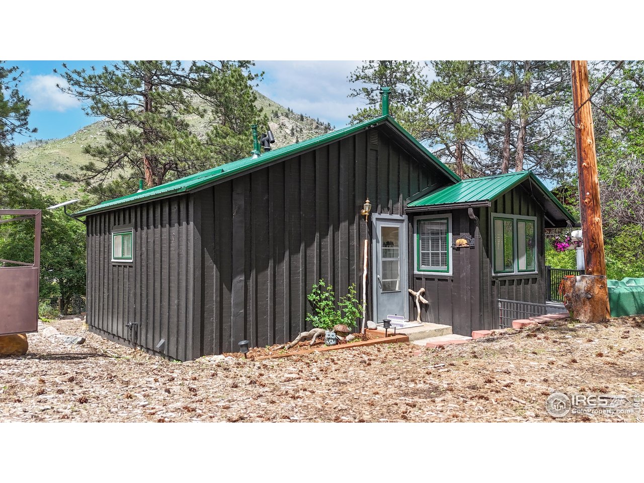 30 Falls Creek Dr