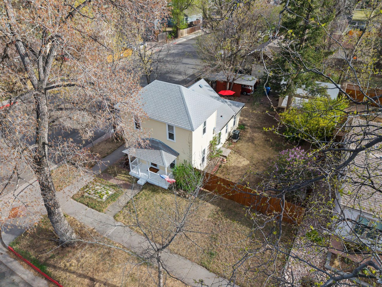 225 Edwards St