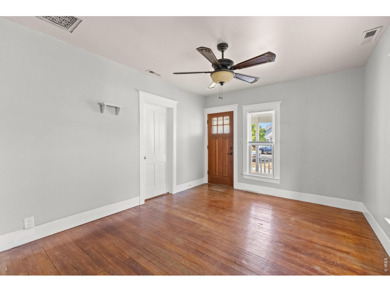 225 Edwards St