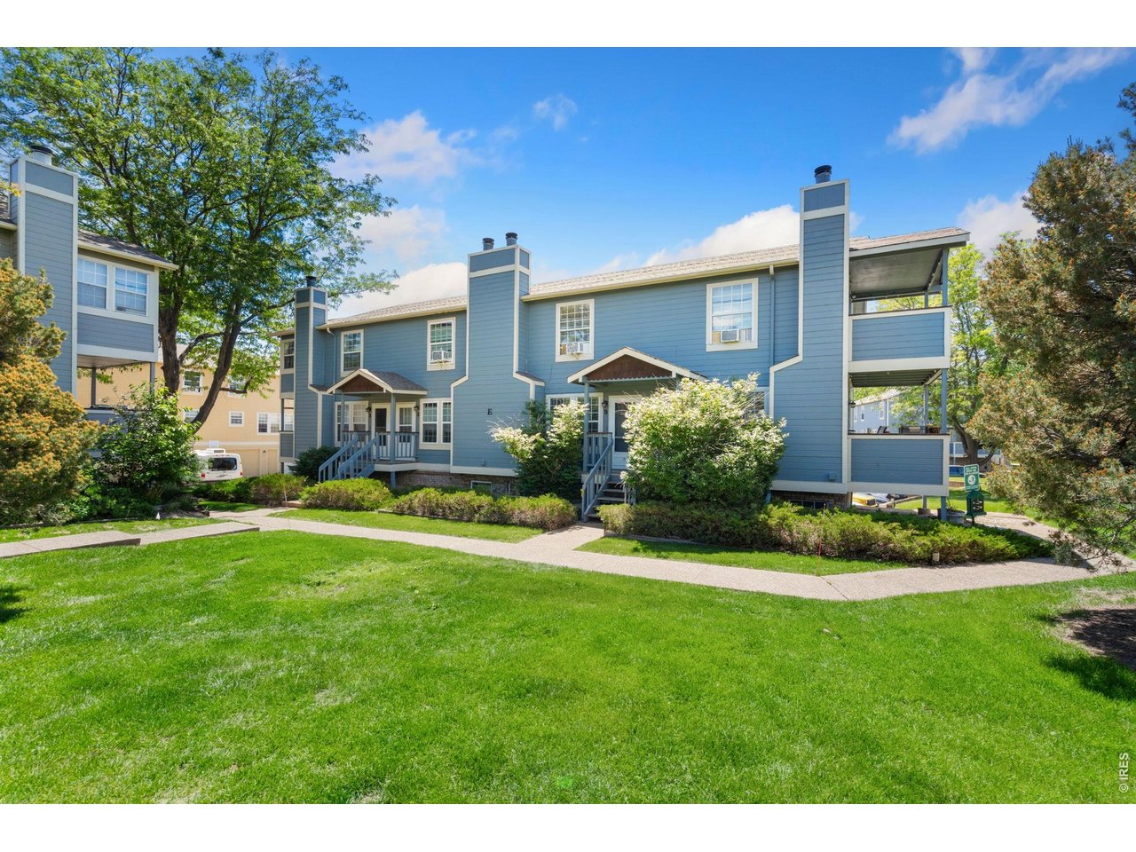 3200 Azalea Dr E2