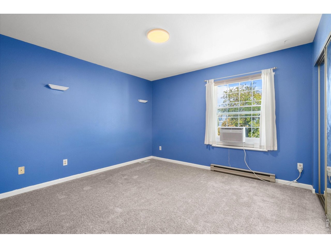 3200 Azalea Dr E2