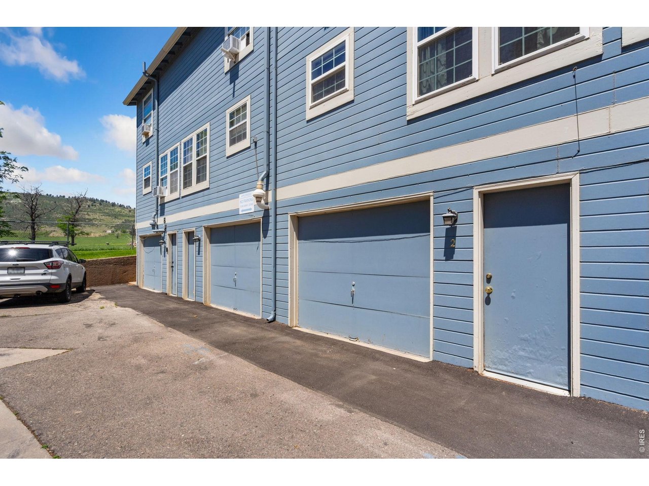 3200 Azalea Dr E2