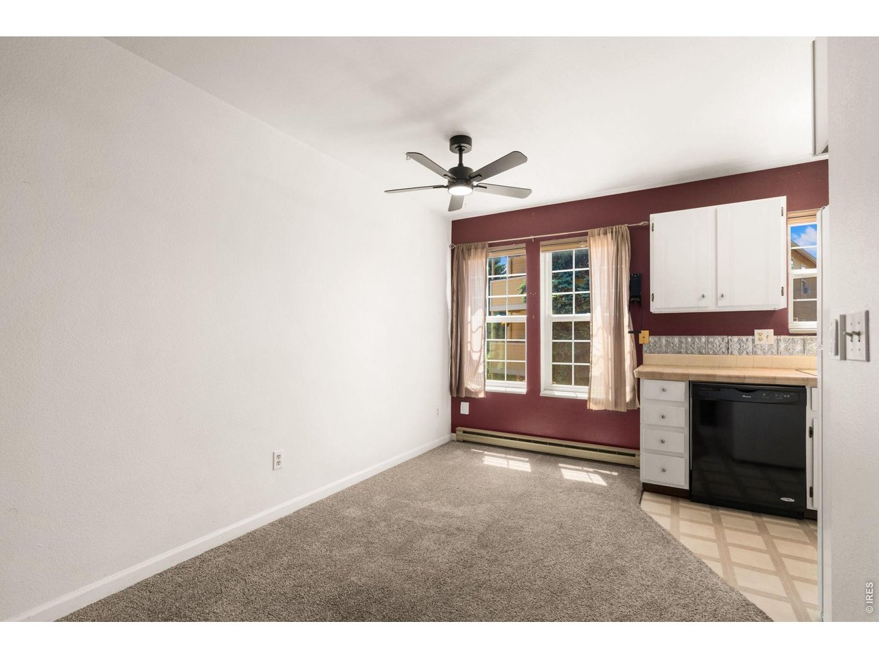 3200 Azalea Dr E2