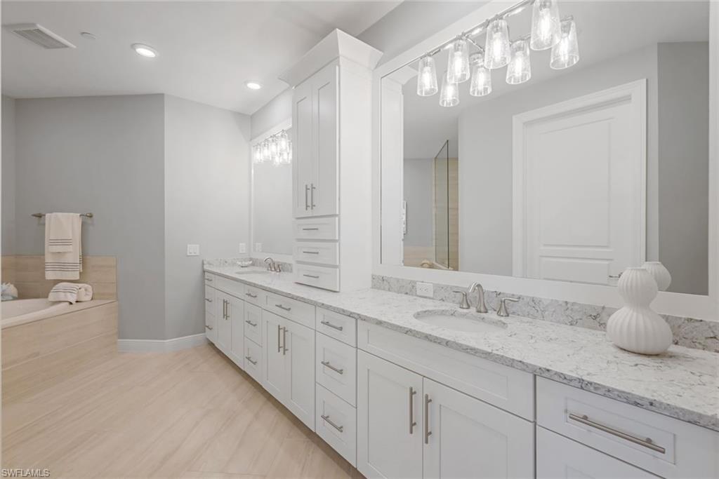 16387 VIANSA WAY # 302 Unit: 19-302