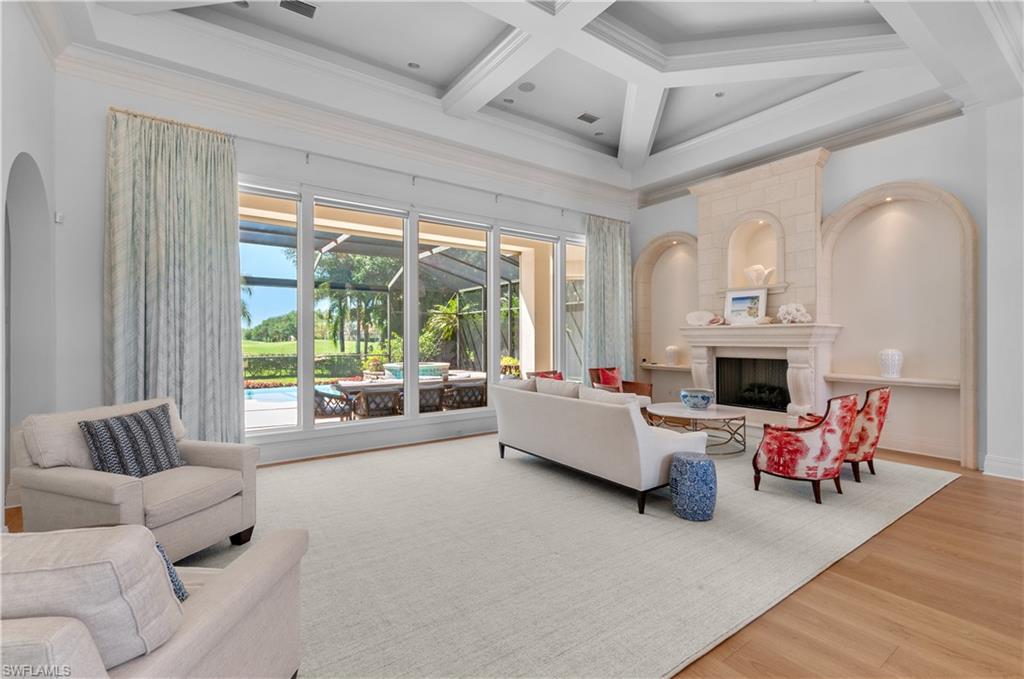 6189 Freemont DR