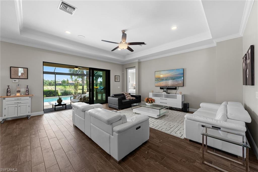 4656 Abaca CIR