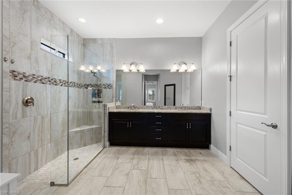 4656 Abaca CIR