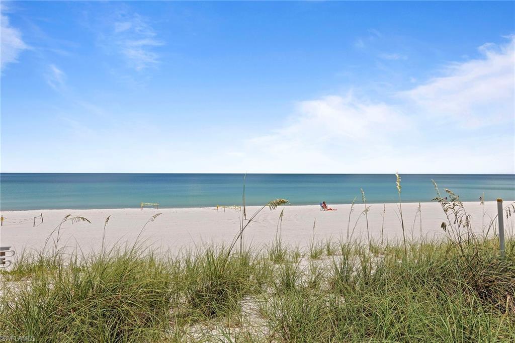 4551 Gulf Shore BLVD N # 801