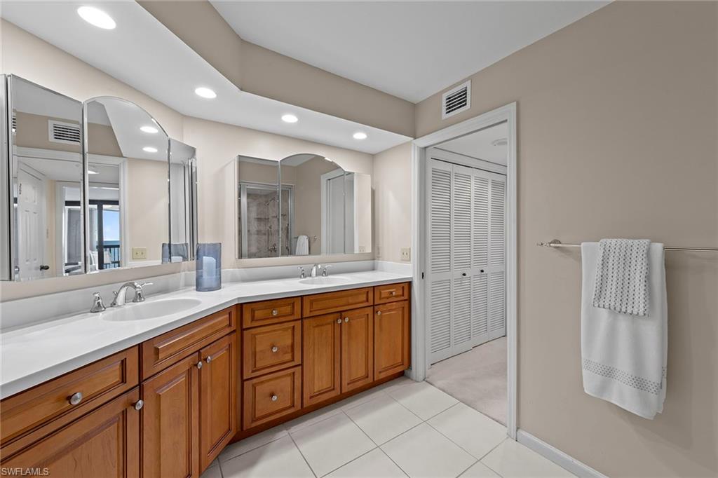 4551 Gulf Shore BLVD N # 801