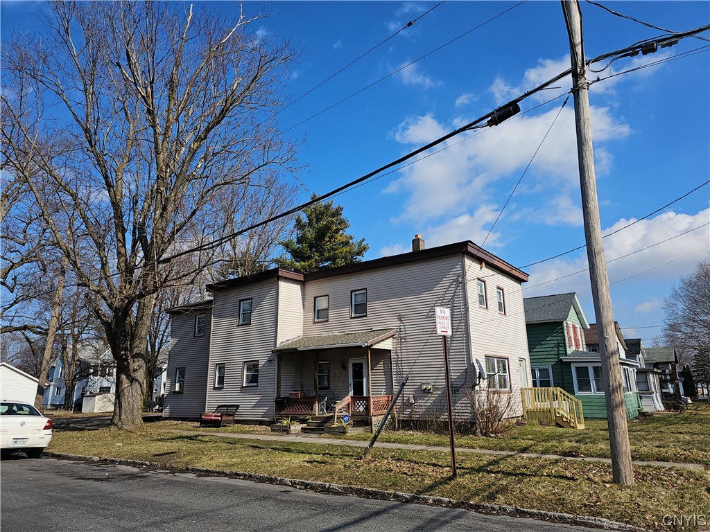 201 East Ellis Street