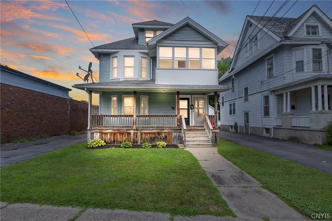1705 Court Street