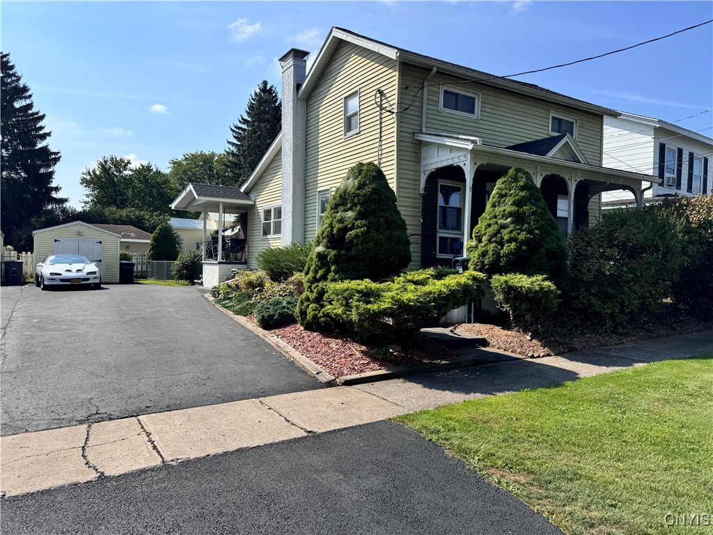 9 West River Street