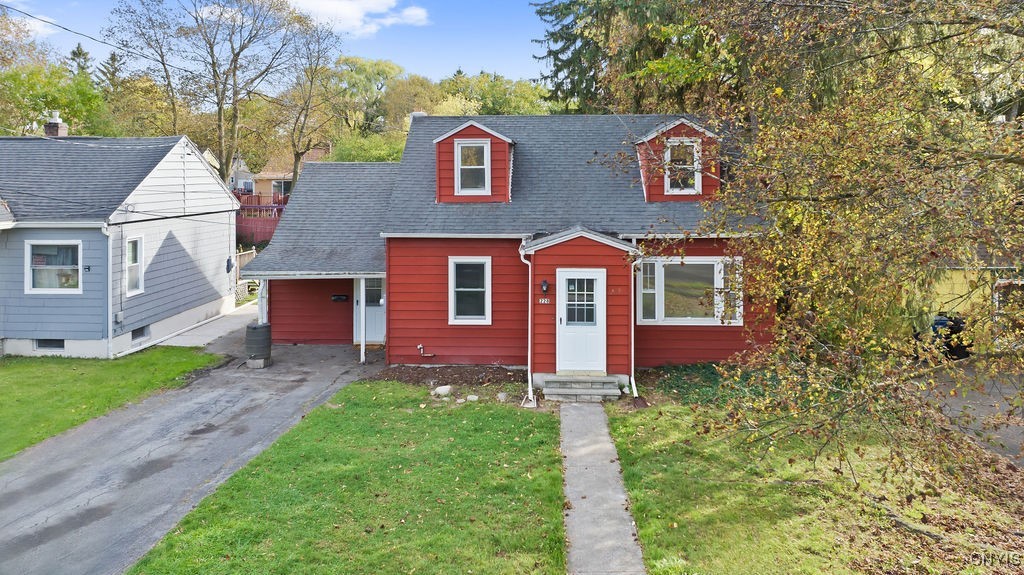228 Fayette Boulevard