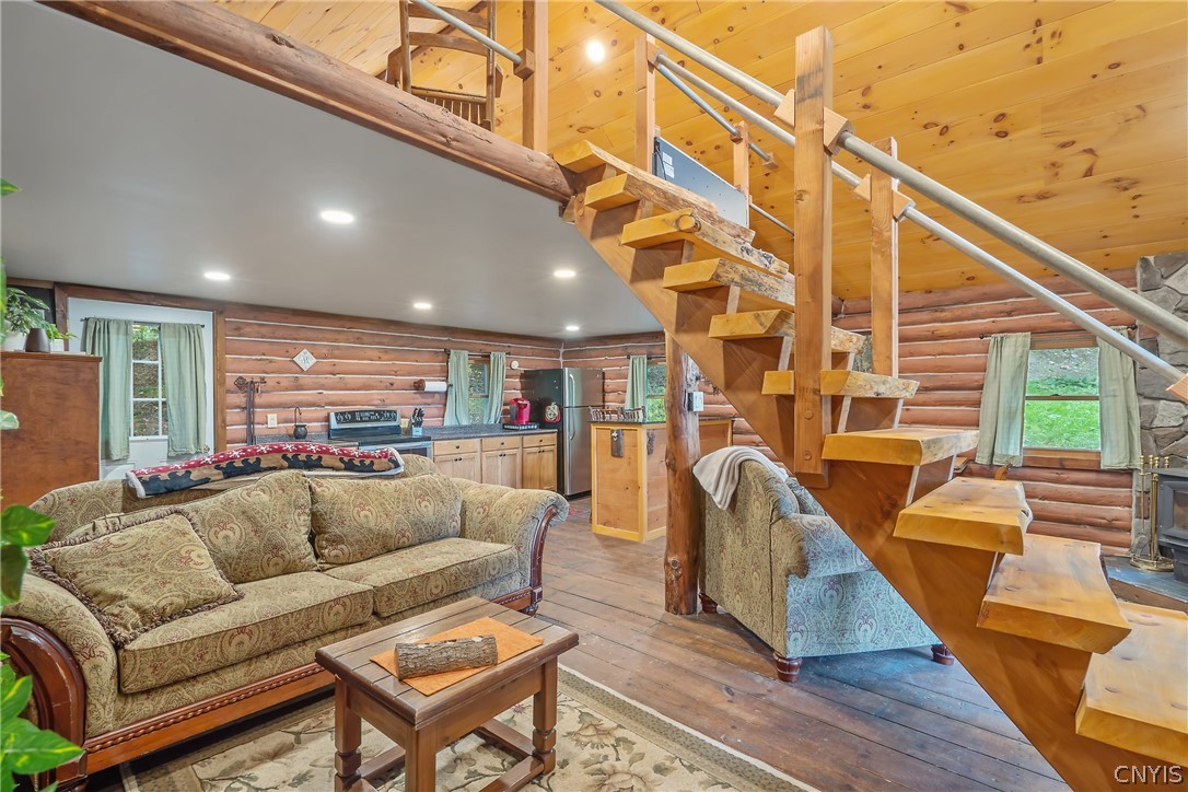 8923 Wildwood Chase