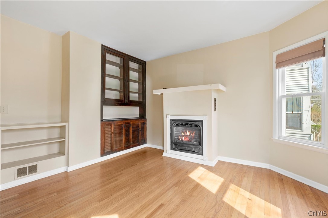 409 Dewitt Street
