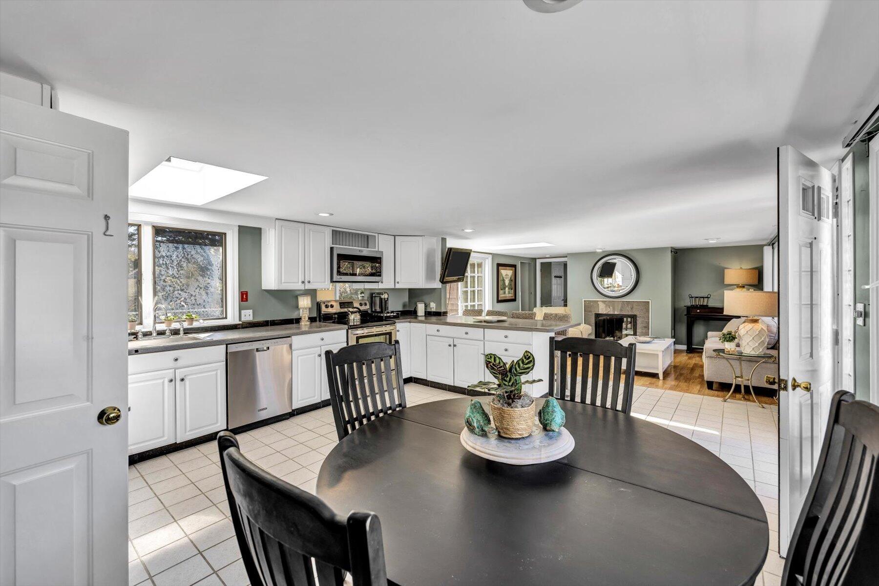 9 Sand Hill Lane