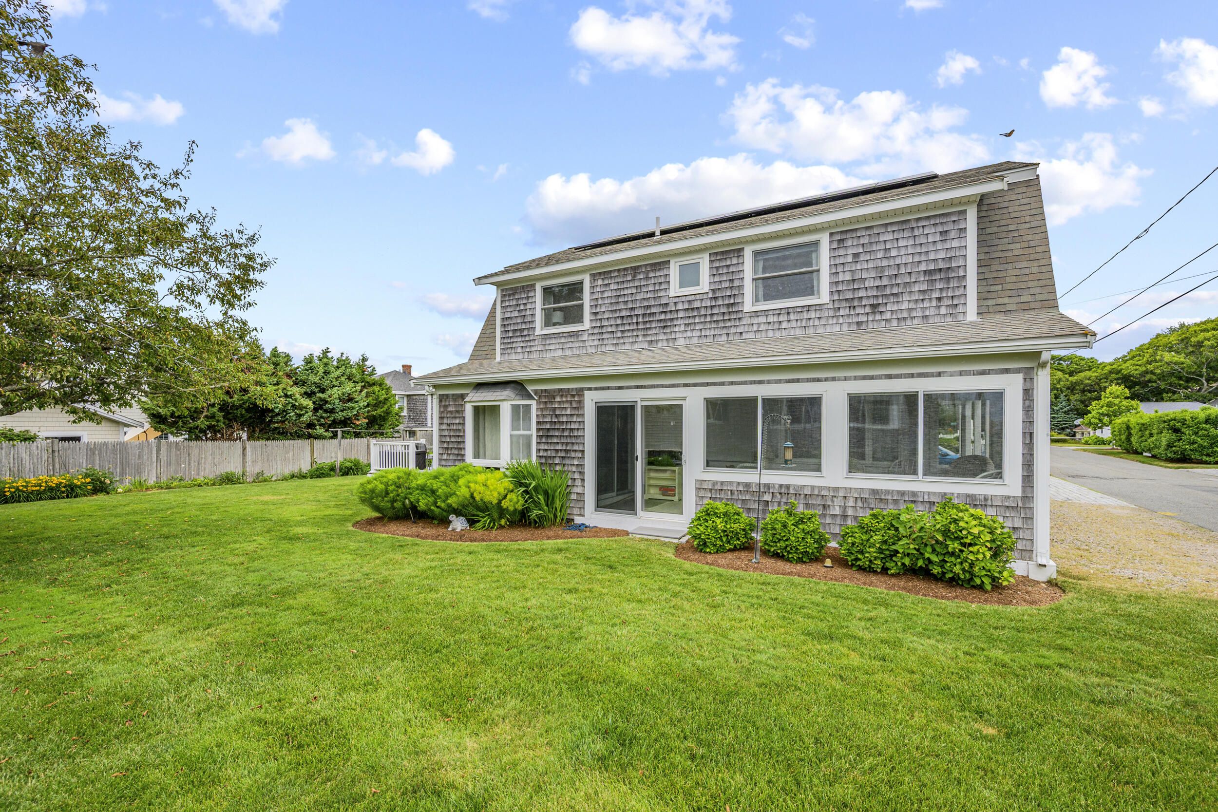 12 Wyndemere Bluffs Road