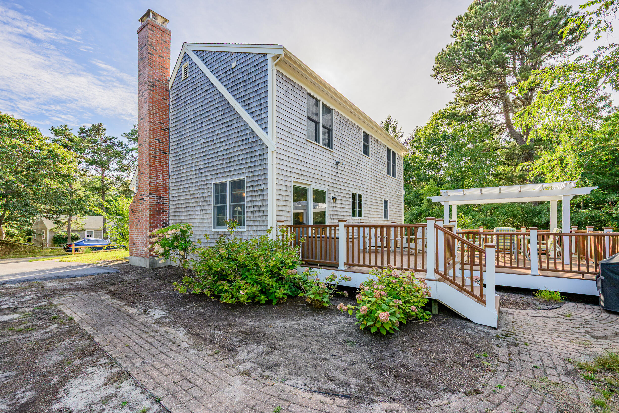 320 Foxwood Drive