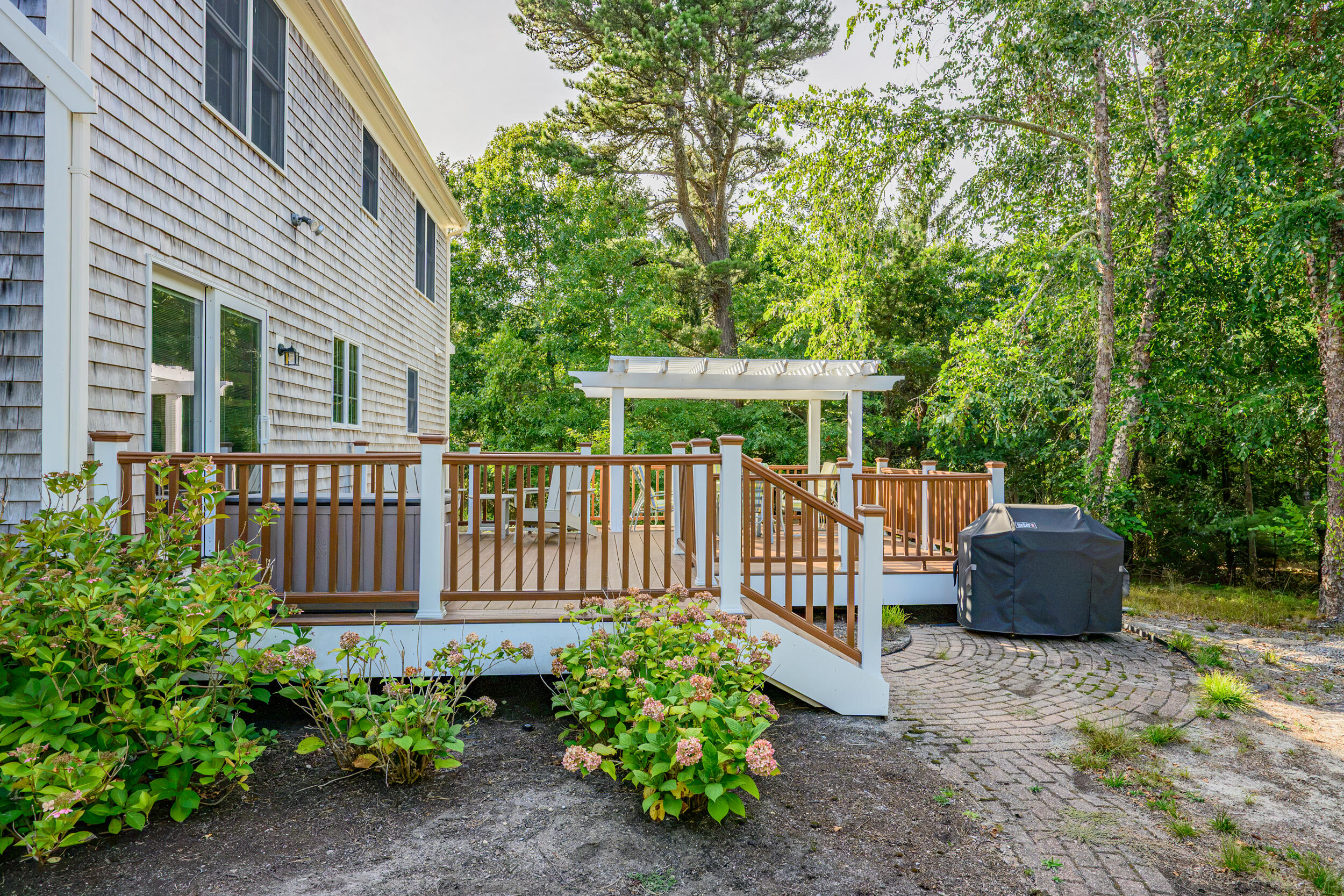 320 Foxwood Drive