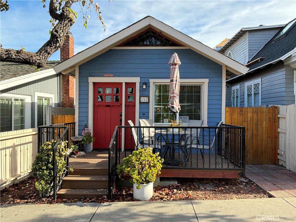 352 Sumner Avenue