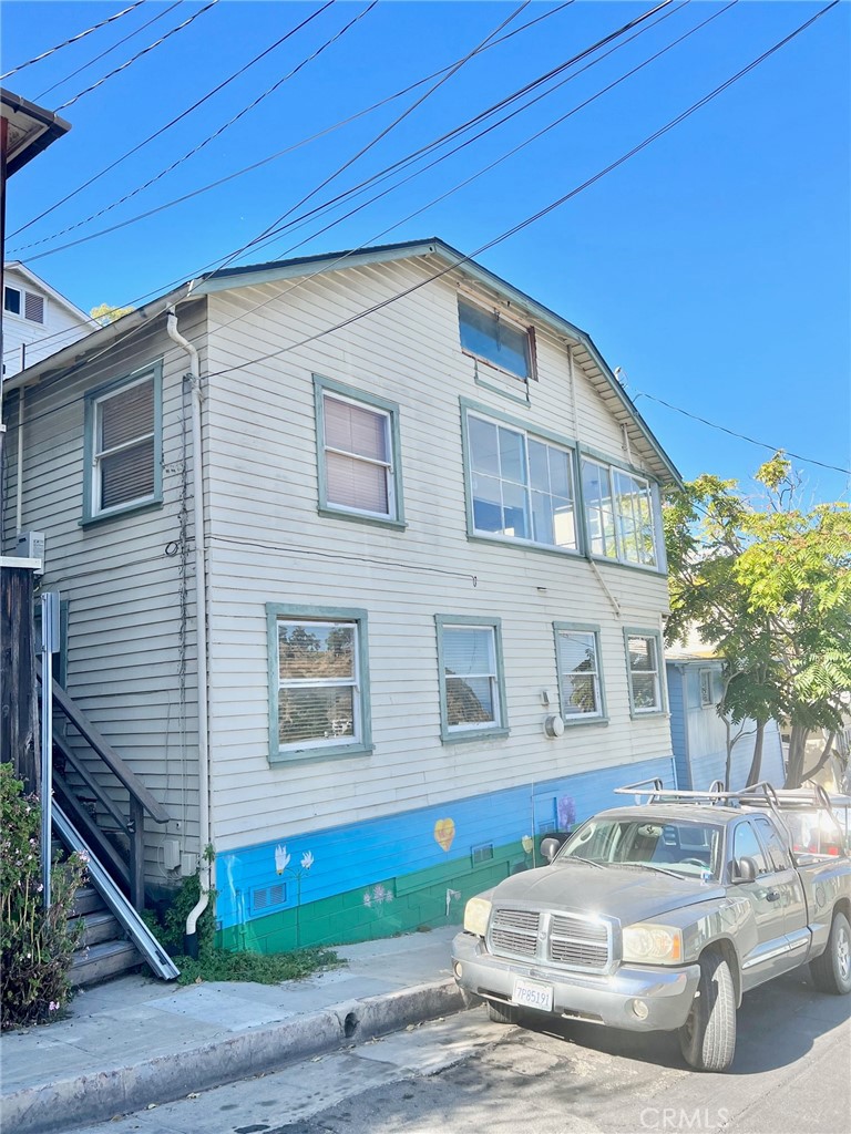 333 Metropole Avenue