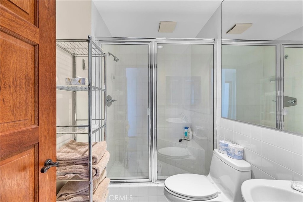 41 Camino De Flores 66