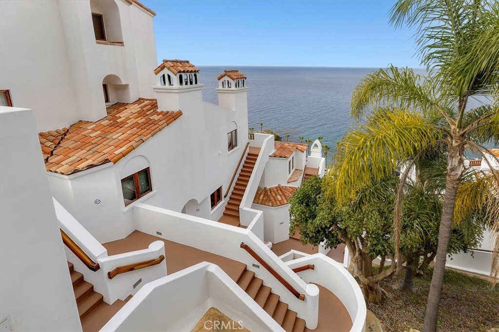 41 Camino De Flores 66