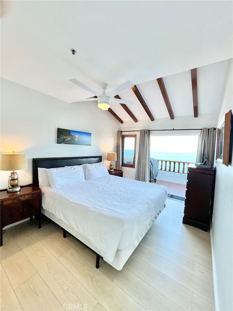 36 Camino De Flores 69