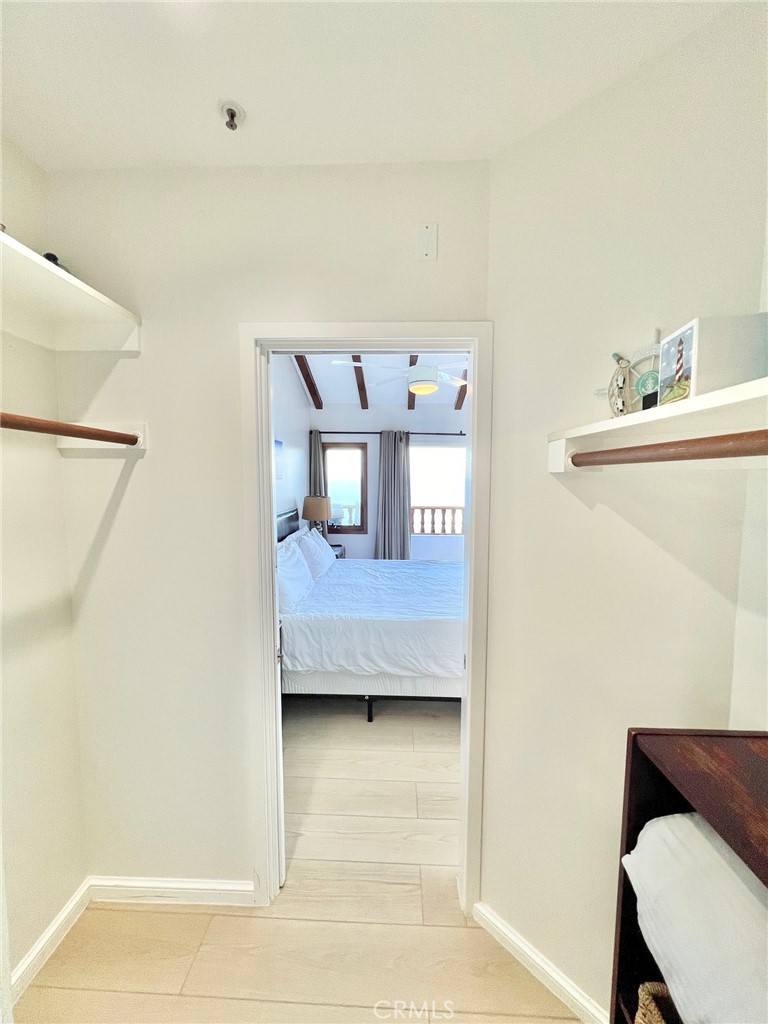 36 Camino De Flores 69