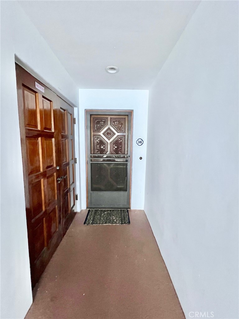 36 Camino De Flores 69