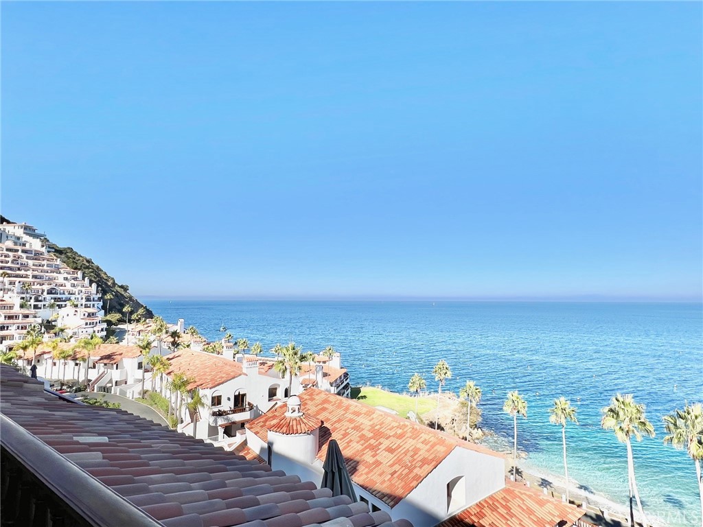 36 Camino De Flores 69