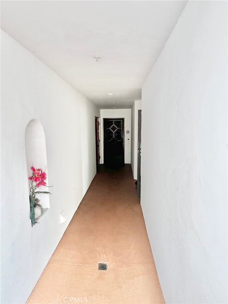 36 Camino De Flores 69