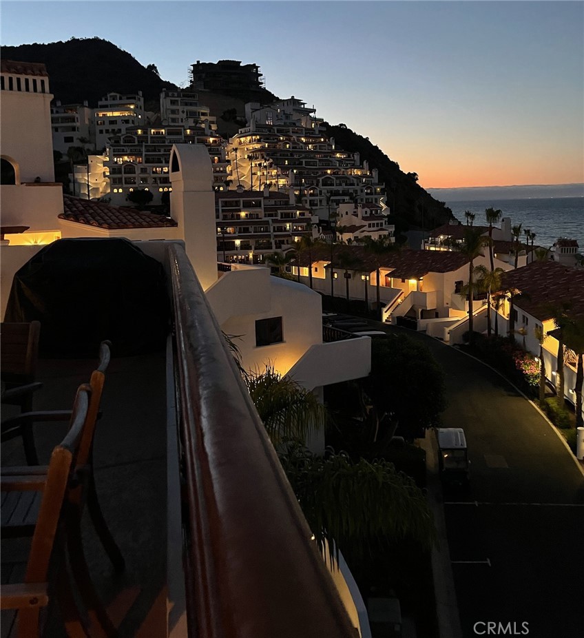 30 Camino De Flores 71